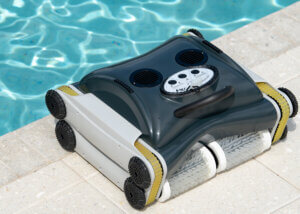 Water Tech Volt 550, cordless, rechargeable autonomous pool cleaning robot available at your local pool & Spa supply store